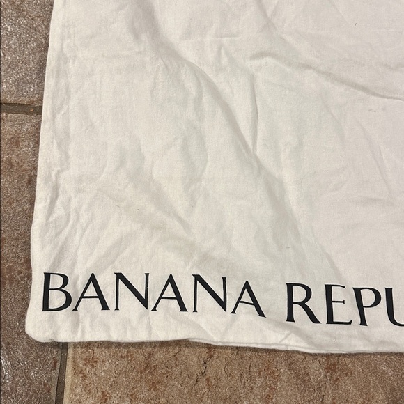 Banana Republic Extra Large Whute Flannel Drawstring Dust Bag - Picture 4 of 7